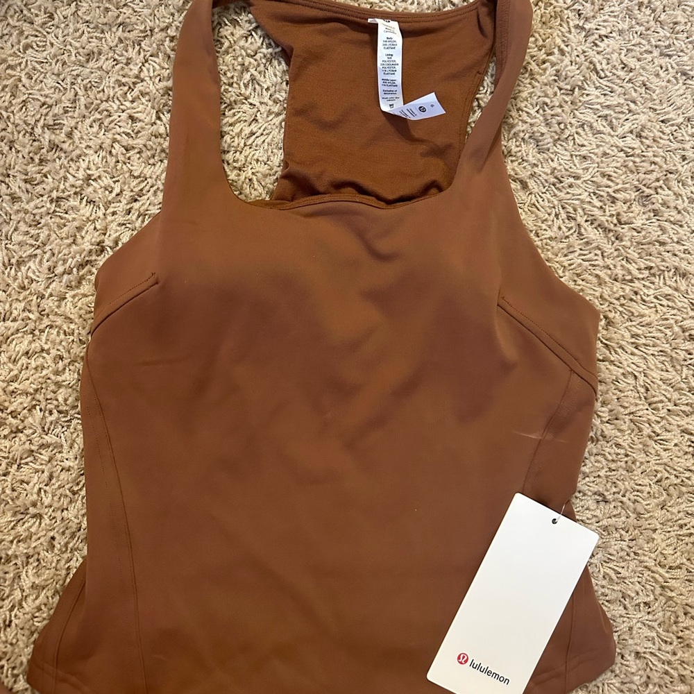 Lululemon InStill tank - Picture 2 of 3